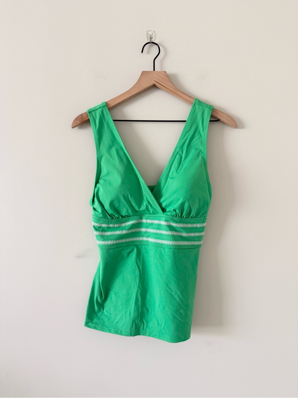 Lands' End Green Tankini Top V-Neck Empire Waist Swimsuit Size 12